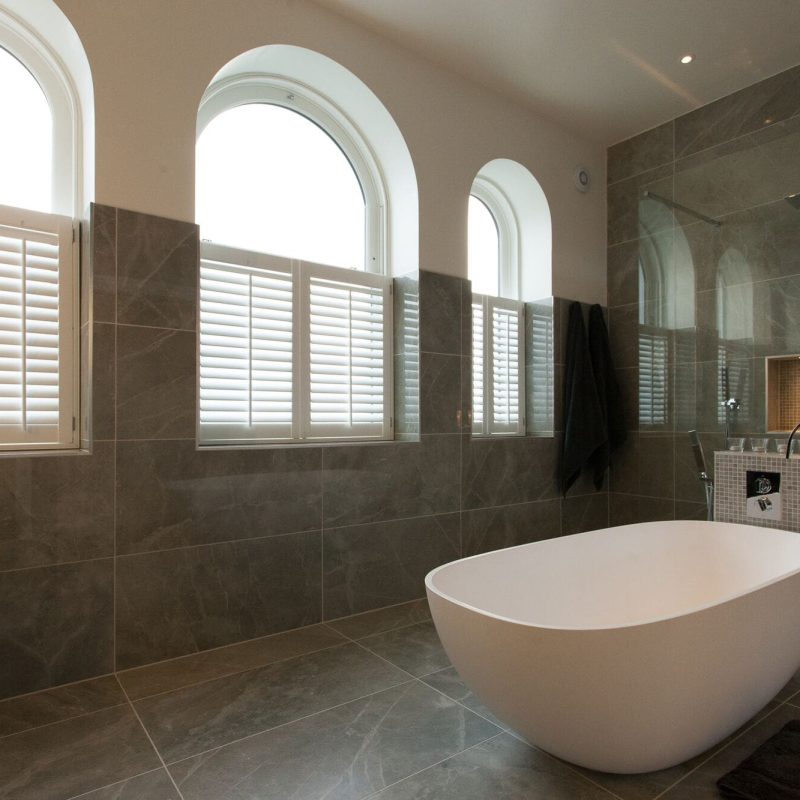 Master Bath and Shower-min