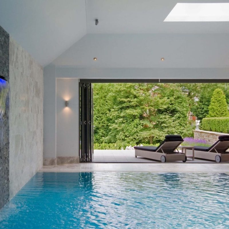 Pool with a view-min