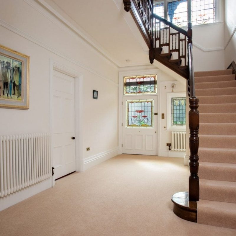 Victorian Staircase-min